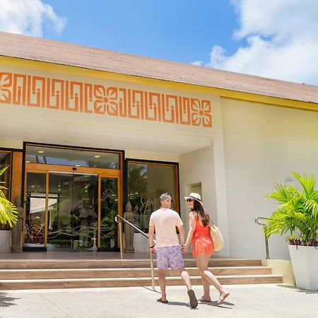 Majestic Colonial Punta Cana (Adults Only) Ngoại thất bức ảnh Entrance to the hotel