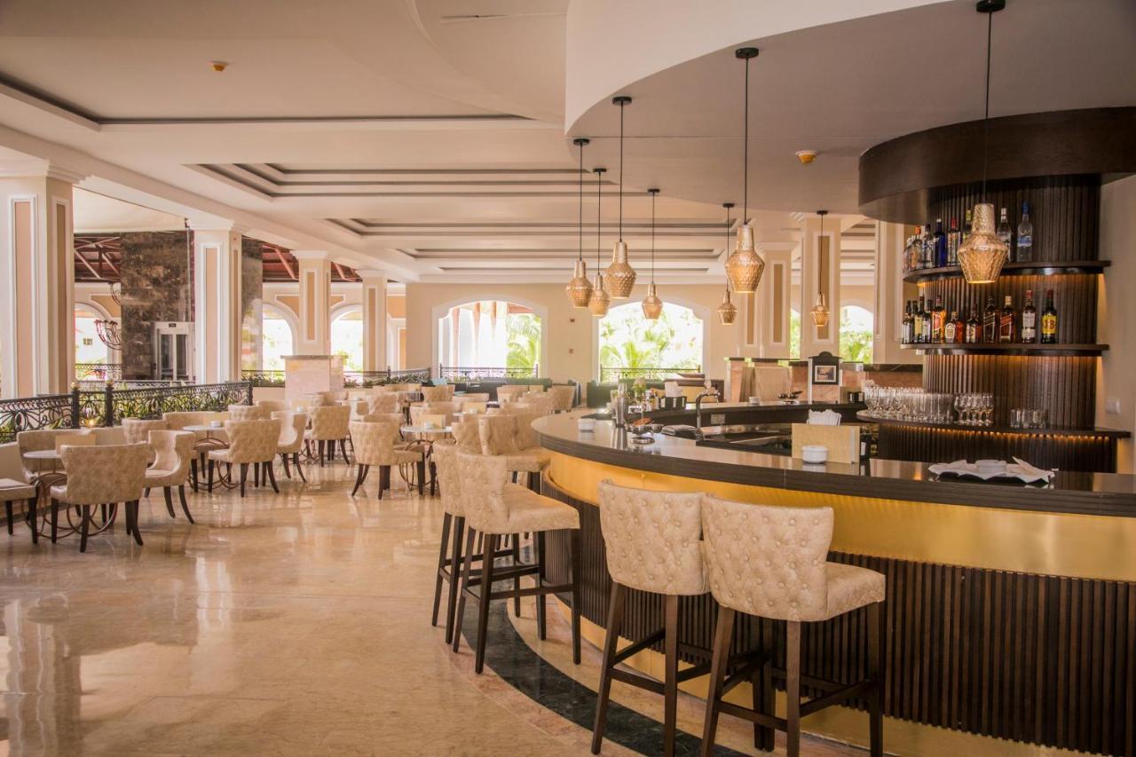 Majestic Colonial Punta Cana (Adults Only) Ngoại thất bức ảnh The Bar