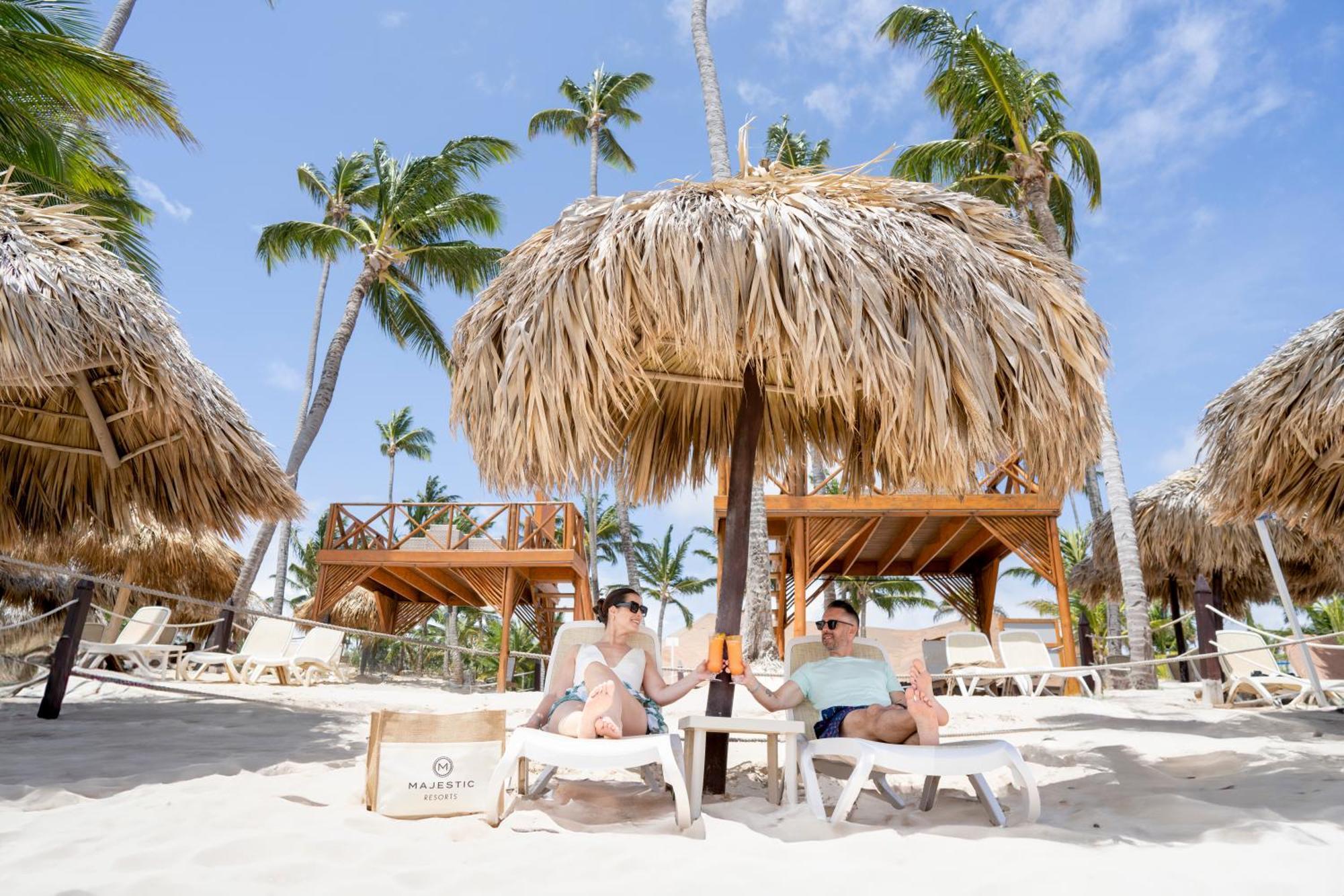Majestic Colonial Punta Cana (Adults Only) Ngoại thất bức ảnh Beach at Iberostar Grand Bávaro